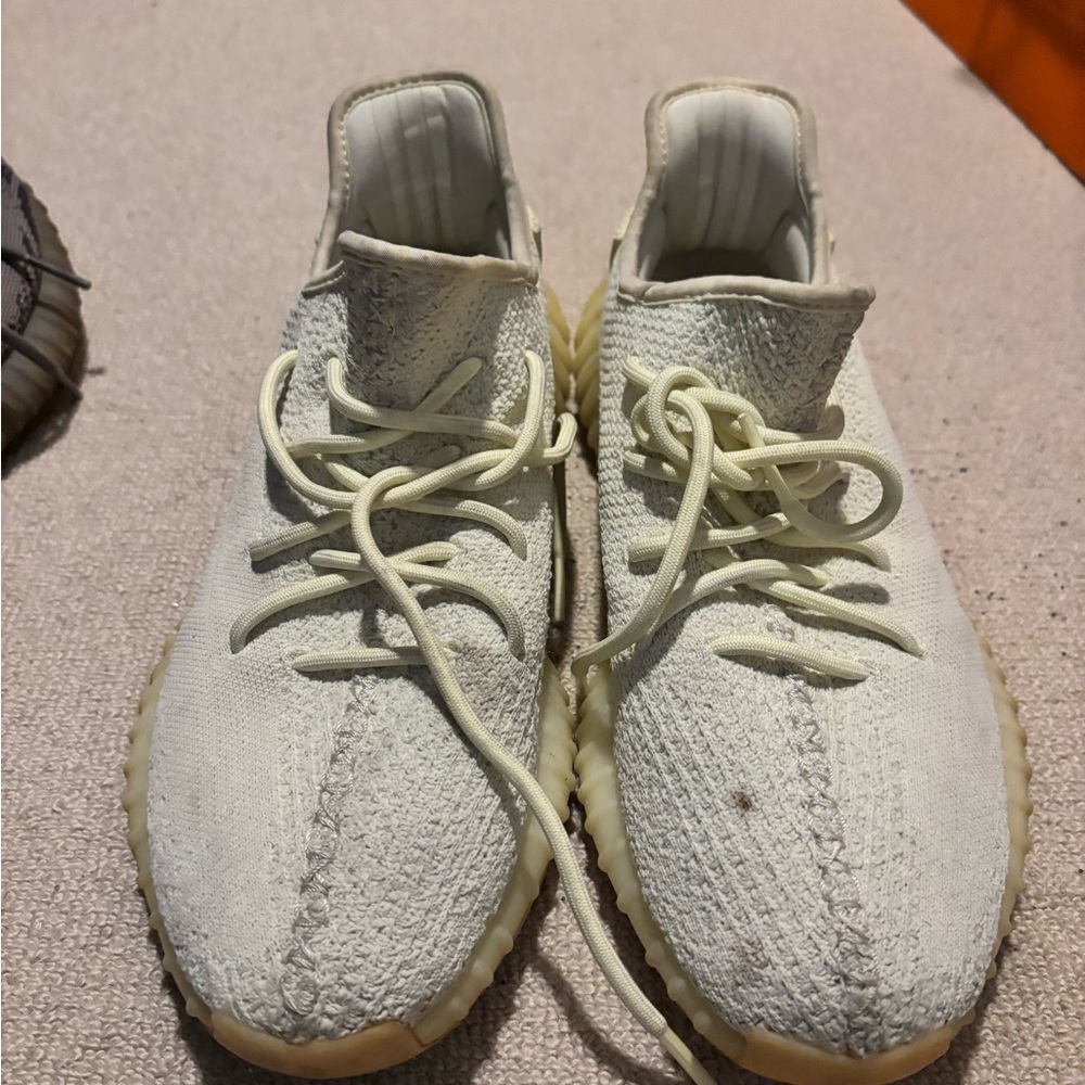 Yeezy Cream White Sneakers
